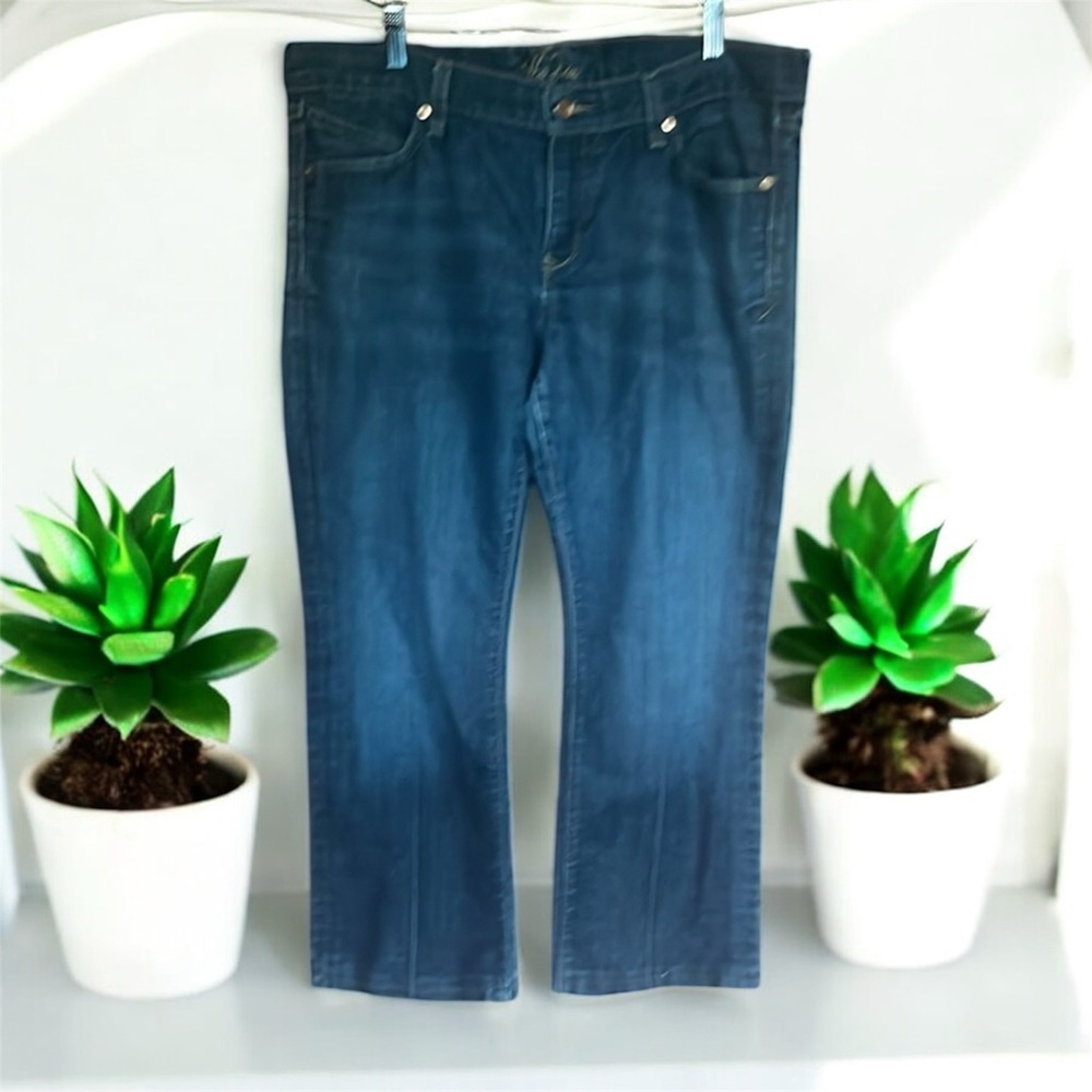 OLD NAVY DIVA Classic Blue Women's Jeans SHORT SIZE 14